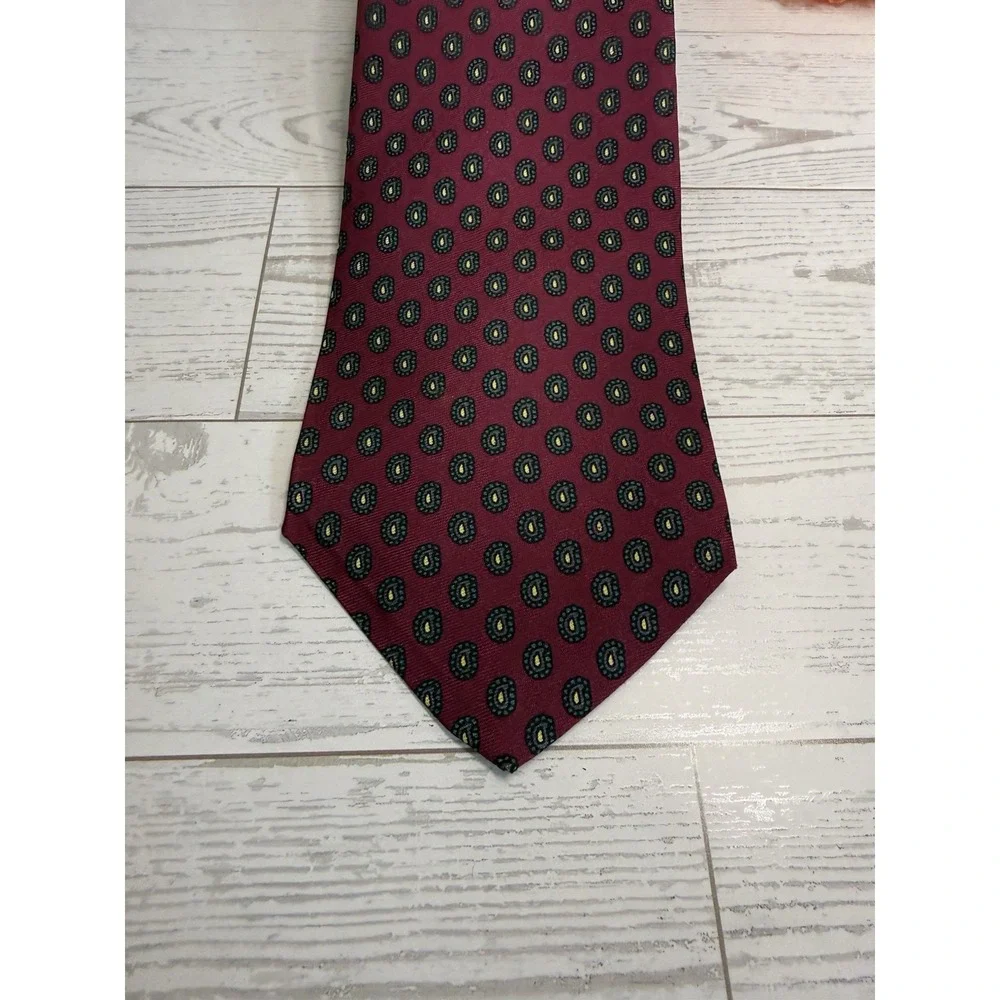 Brooks Brothers Makers Classic Tie Burgundy Paisley Blue Silk USA‎ Made 3